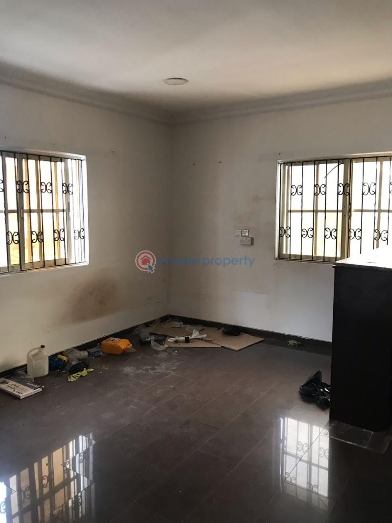 1 bedroom Self Contain For Rent Lekki Phase 1 Lagos