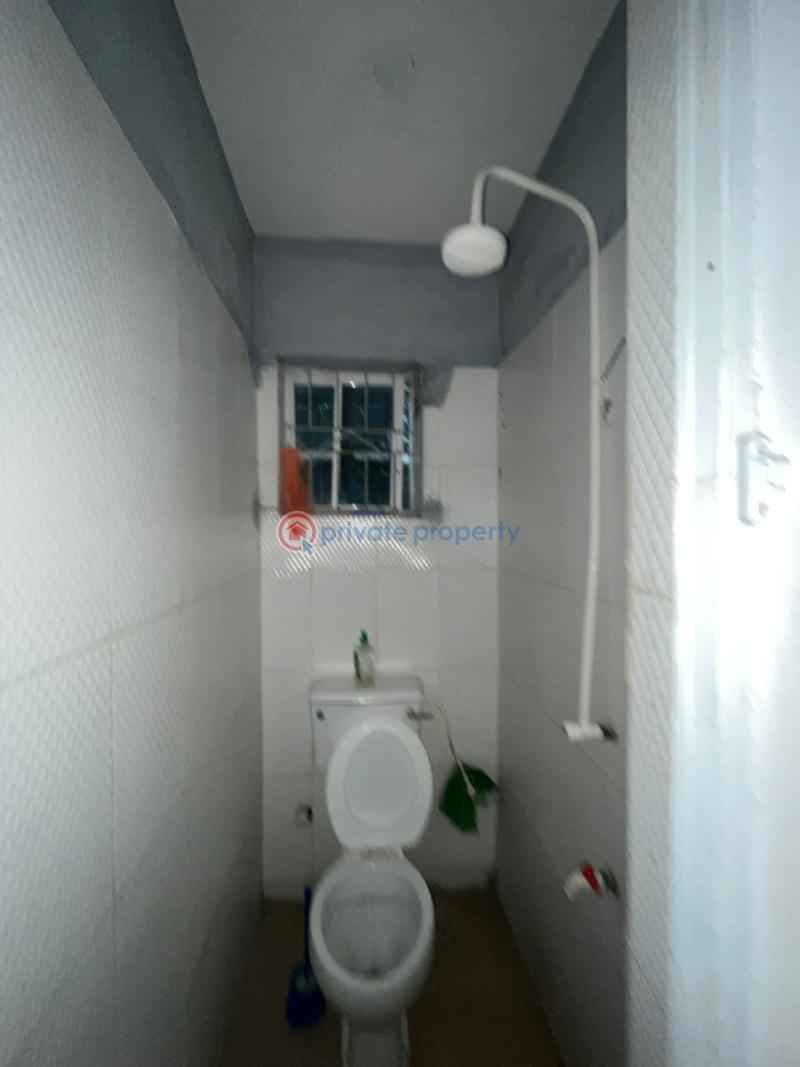 1 bedroom Self Contain For Rent Off Market Street Shomolu, Lagos Onipanu Shomolu Lagos - 1