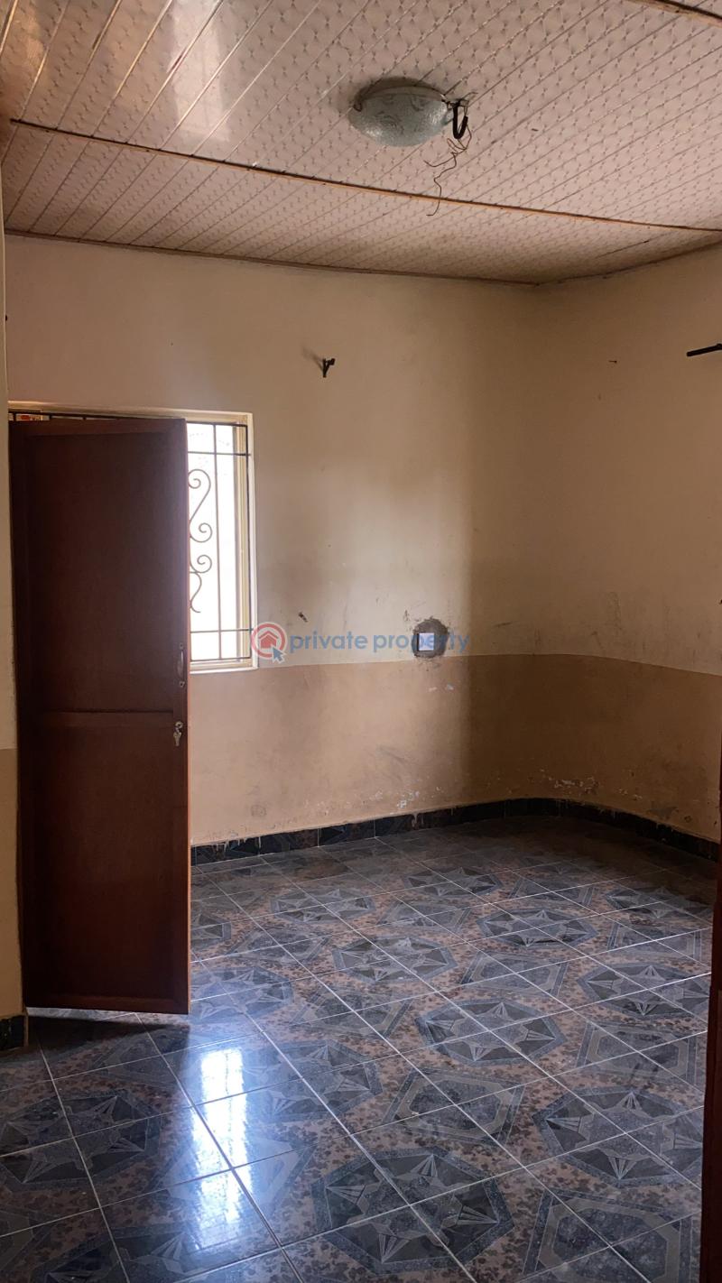 3 bedroom Block Of Flats For Rent Ibeshe Ikorodu Lagos - 11