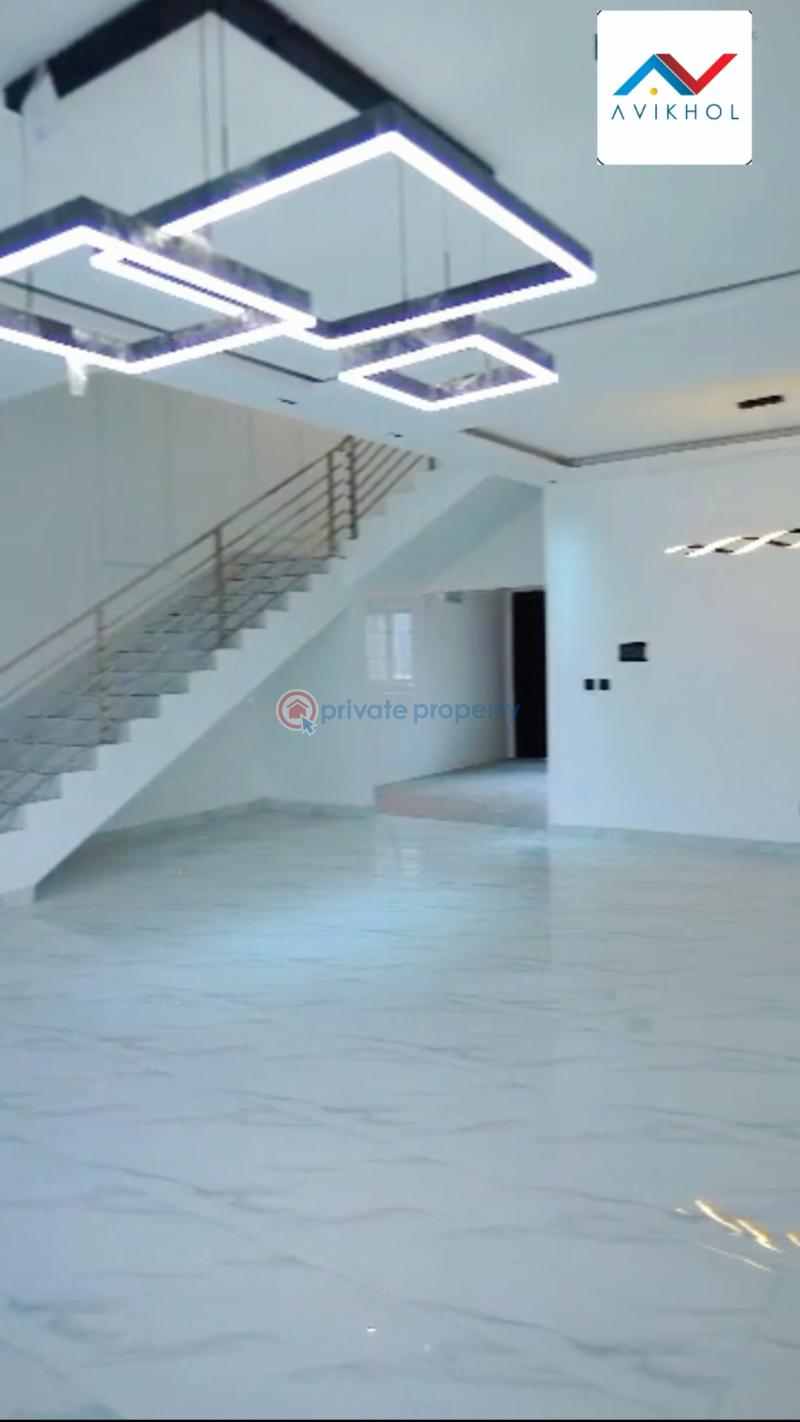 A serviced and well finished 4 bedroom terraced duplex - 16 4 bedroom Terraced Duplex For Sale Ilasan Lekki Lagos - 16