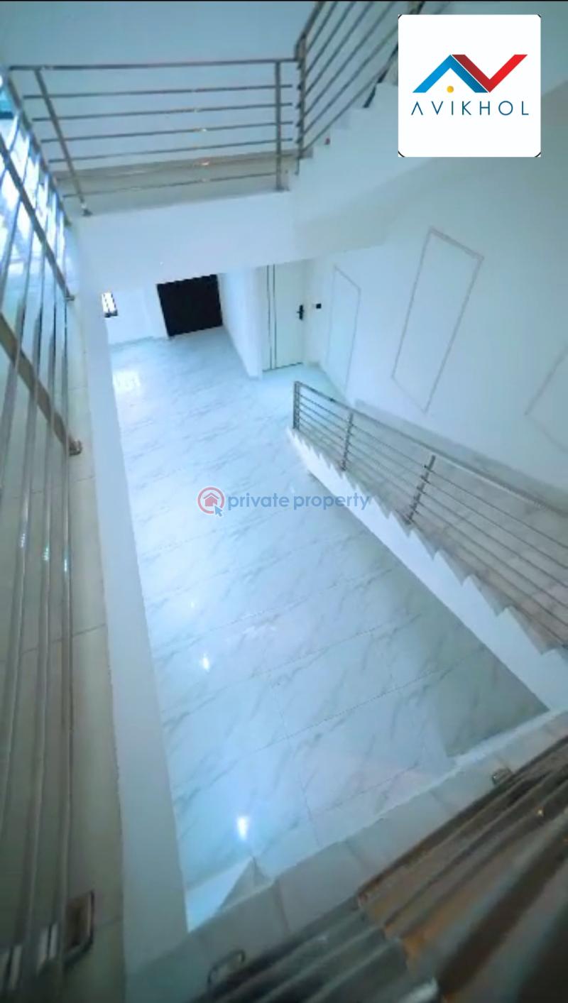A serviced and well finished 4 bedroom terraced duplex - 30 4 bedroom Terraced Duplex For Sale Ilasan Lekki Lagos - 30
