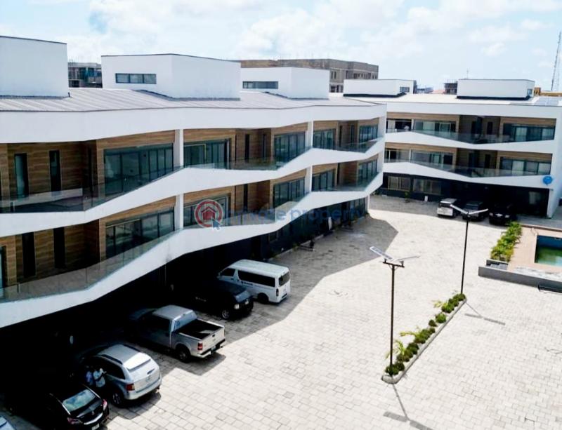 A serviced and well finished 4 bedroom terraced duplex - 1 4 bedroom Terraced Duplex For Sale Ilasan Lekki Lagos - 1