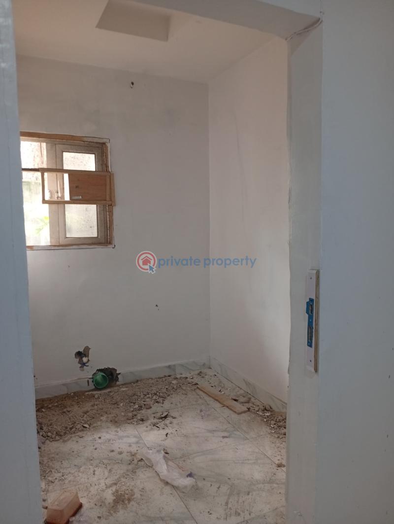 1 bedroom Self Contain For Rent Osapa Lekki Lagos - 2