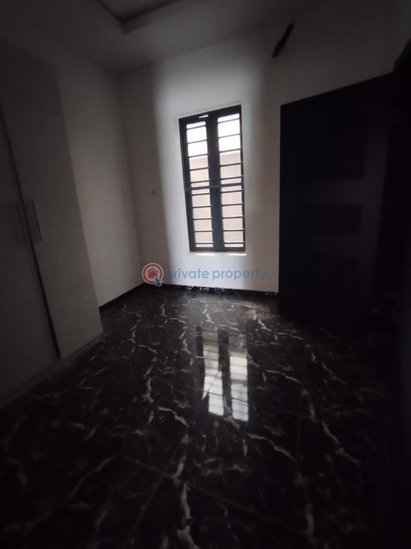 4 bedroom Terraced Duplex For Rent Estate Lekki Lagos - 8