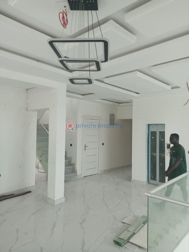A six bedrooms fully detached house with swimming pool, elevator, cinema all rooms en suite. - 9 6 bedroom Detached Duplex For Sale Pinnock Beach Estate Osapa London Lekki Lagos - 9
