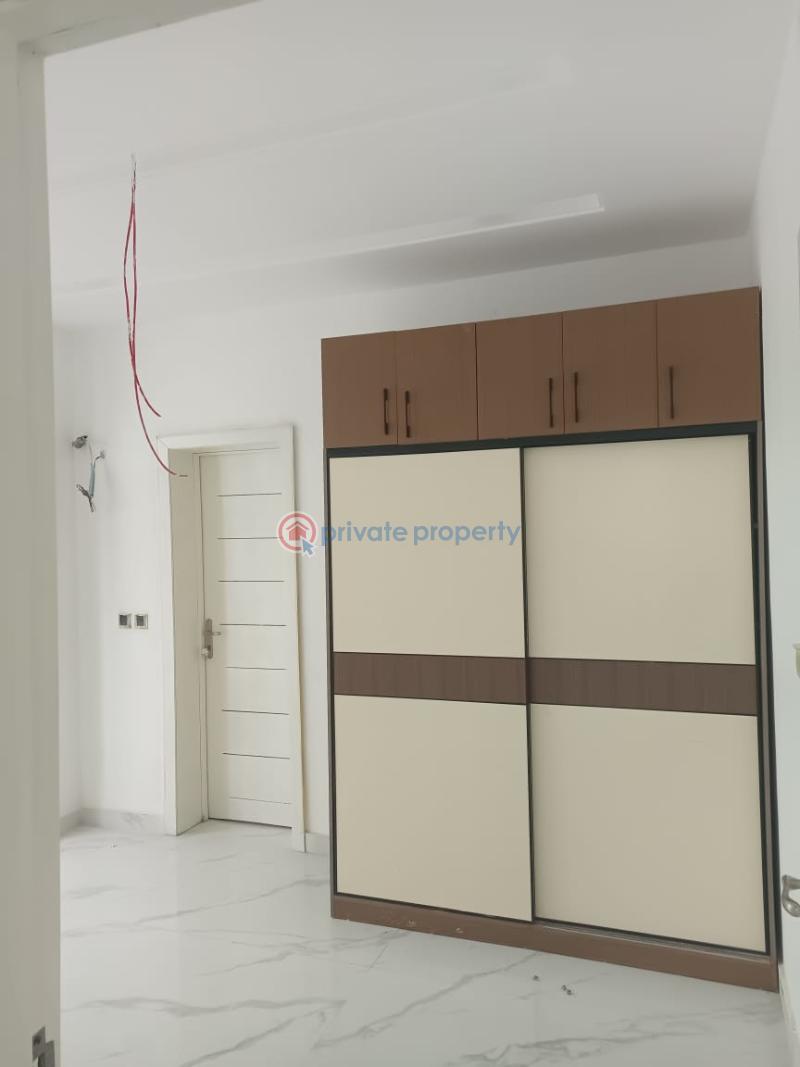 A six bedrooms fully detached house with swimming pool, elevator, cinema all rooms en suite. - 8 6 bedroom Detached Duplex For Sale Pinnock Beach Estate Osapa London Lekki Lagos - 8