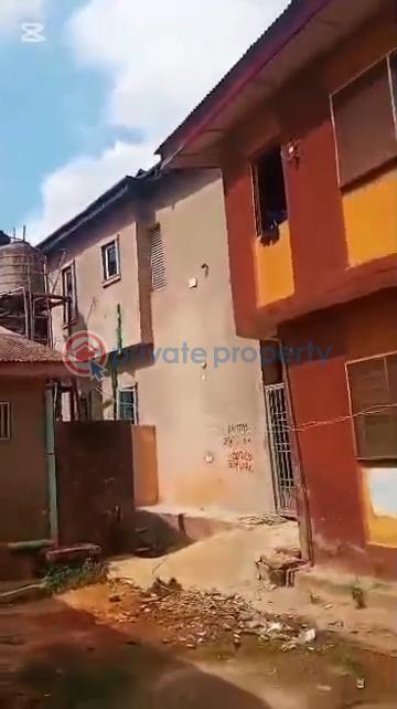 House For Sale Off Olaniyi Road, New Oko Oba Abule Egba Lagos - 12