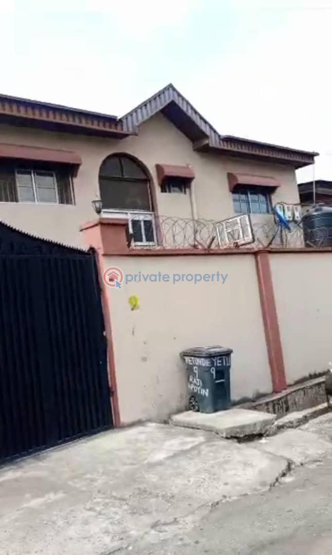 4 bedroom Duplex For Sale Mende Maryland Lagos
