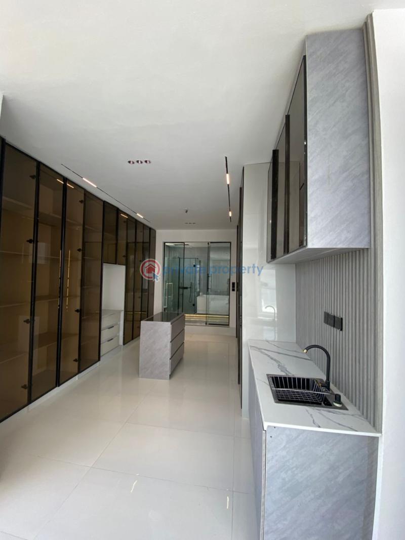 5 bedroom Detached Duplex For Sale Osapa Lekki Lagos - 3
