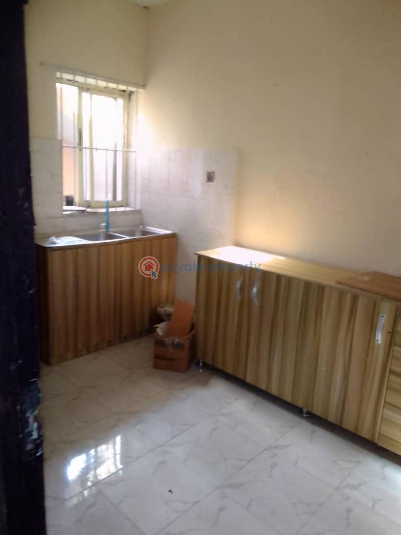 3 bedroom Block Of Flats For Rent Onike Yaba Lagos - 3