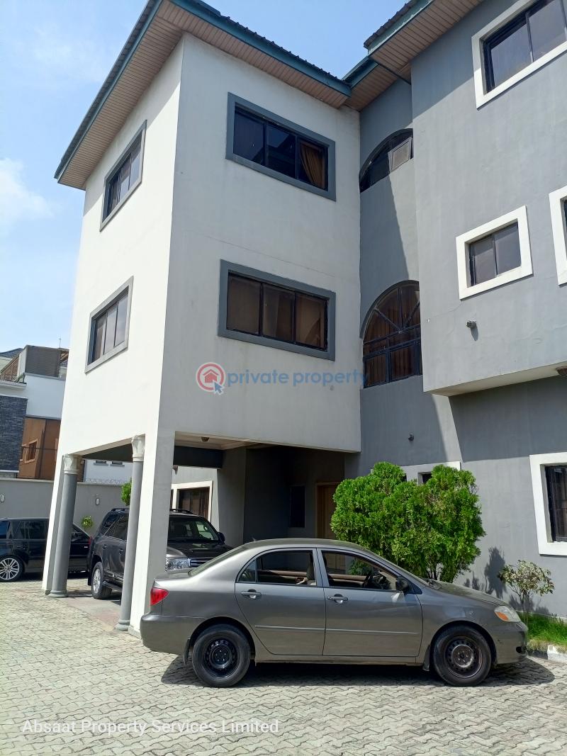 A spacious 3bedroom penthouse with a large seat out - 6 3 bedroom Penthouse For Rent Lekki Phase 1 Lagos - 6