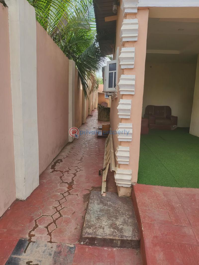 Detached Duplex For Sale Ifesowapo, Ajadi, Ologuneru Eleyele Ibadan Oyo - 5