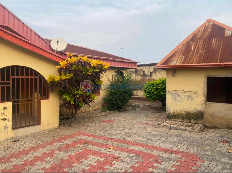 6 bedroom Detached Bungalow For Sale Liberty Academy Akala Express Ibadan Oyo - 6