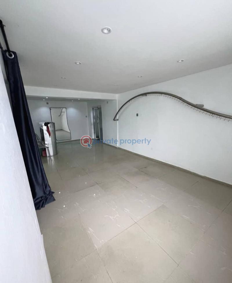 A spacious commercial space - 0 1 bedroom Office For Rent Victoria Island Lagos - 0