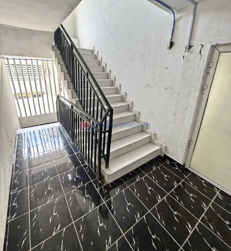 A spacious commercial space - 6 1 bedroom Office For Rent Victoria Island Lagos - 6