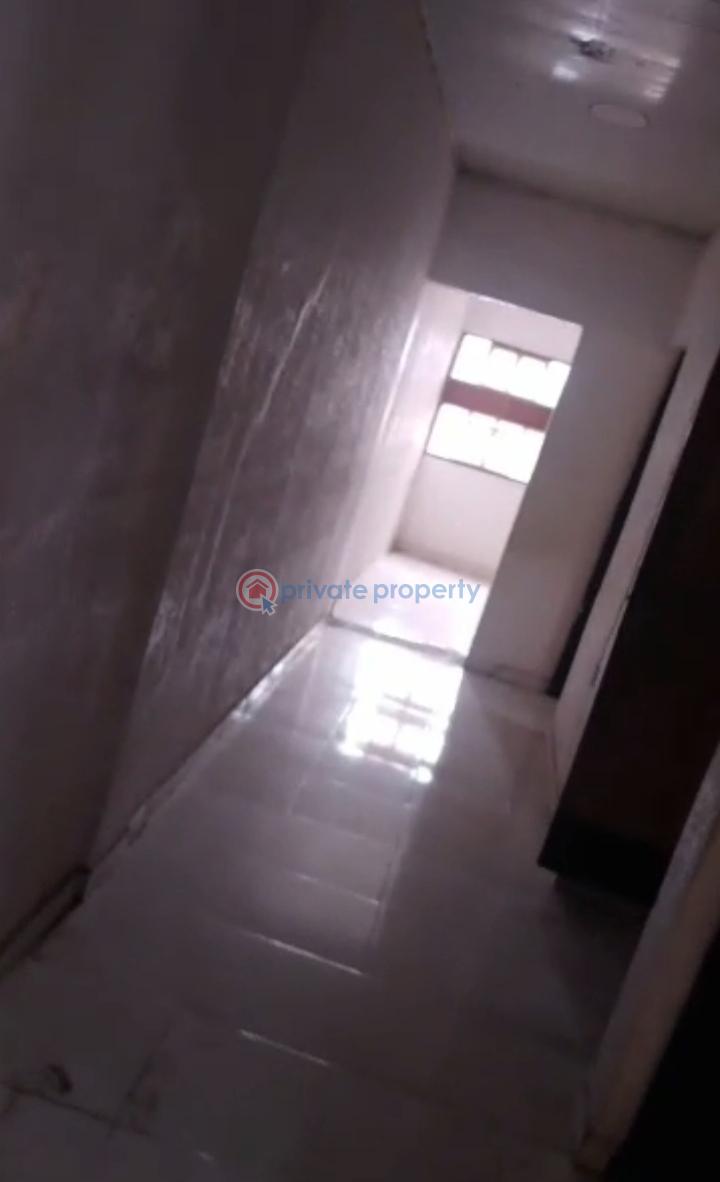 2 bedroom Flat & Apartment For Rent Alagomeji Yaba Lagos - 9
