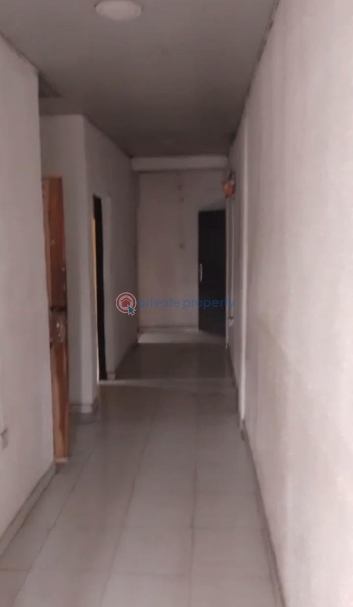 2 bedroom Flat & Apartment For Rent Alagomeji Yaba Lagos - 3