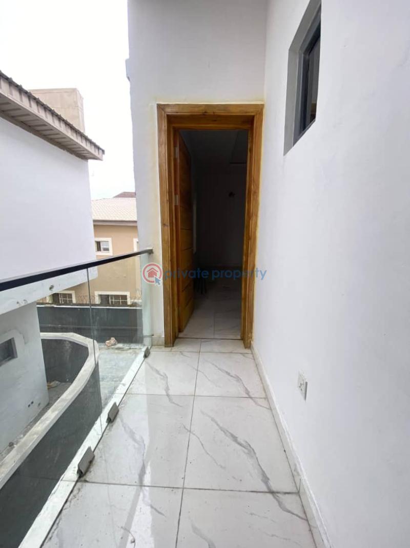 4 bedroom Semi detached Duplex For Sale Chevron Drive Lekki Lagos - 3