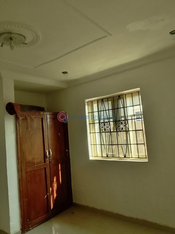 2 bedroom Block Of Flats For Rent Pakuro Lotto Ibafo Ogun area  - 3