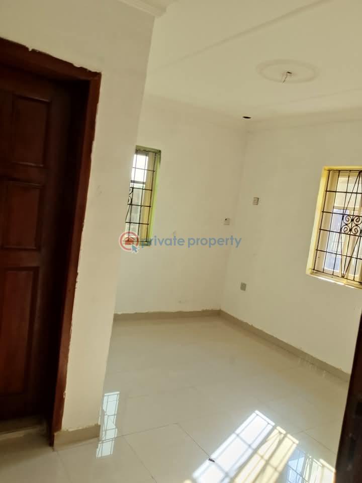 2 bedroom Block Of Flats For Rent Pakuro Lotto Ibafo Ogun area  - 7