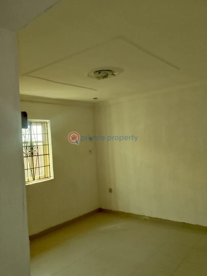 2 bedroom Block Of Flats For Rent Pakuro Lotto Ibafo Ogun area  - 2