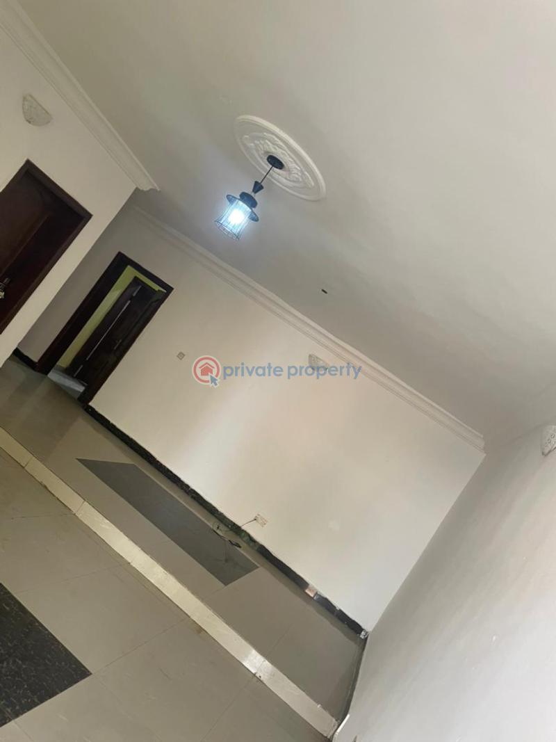 A standard 3bedroom flat at akoto estate elebu with modern facilities. just 4 in compound. 1.2m rent with gate house. - 1 3 bedroom Block Of Flats For Rent Akoto Elebu Ibadan Oyo - 1