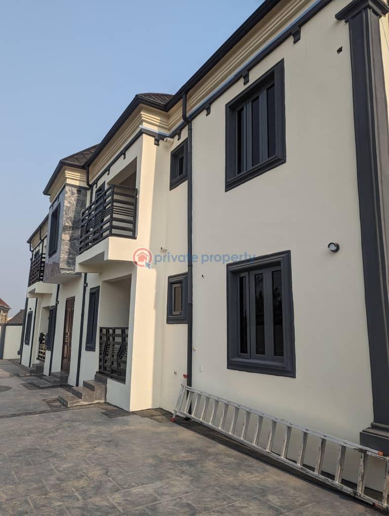 2 bedroom Block Of Flats For Rent Ateere Kasumu Akala Express Ibadan Oyo - 0
