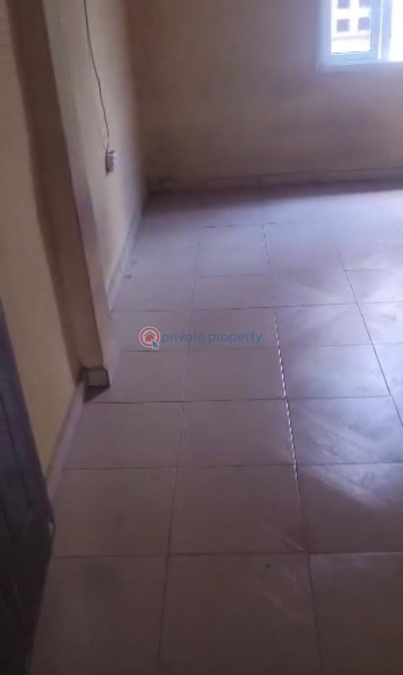 2 bedroom Flat & Apartment For Rent Adekunle Yaba Lagos - 0
