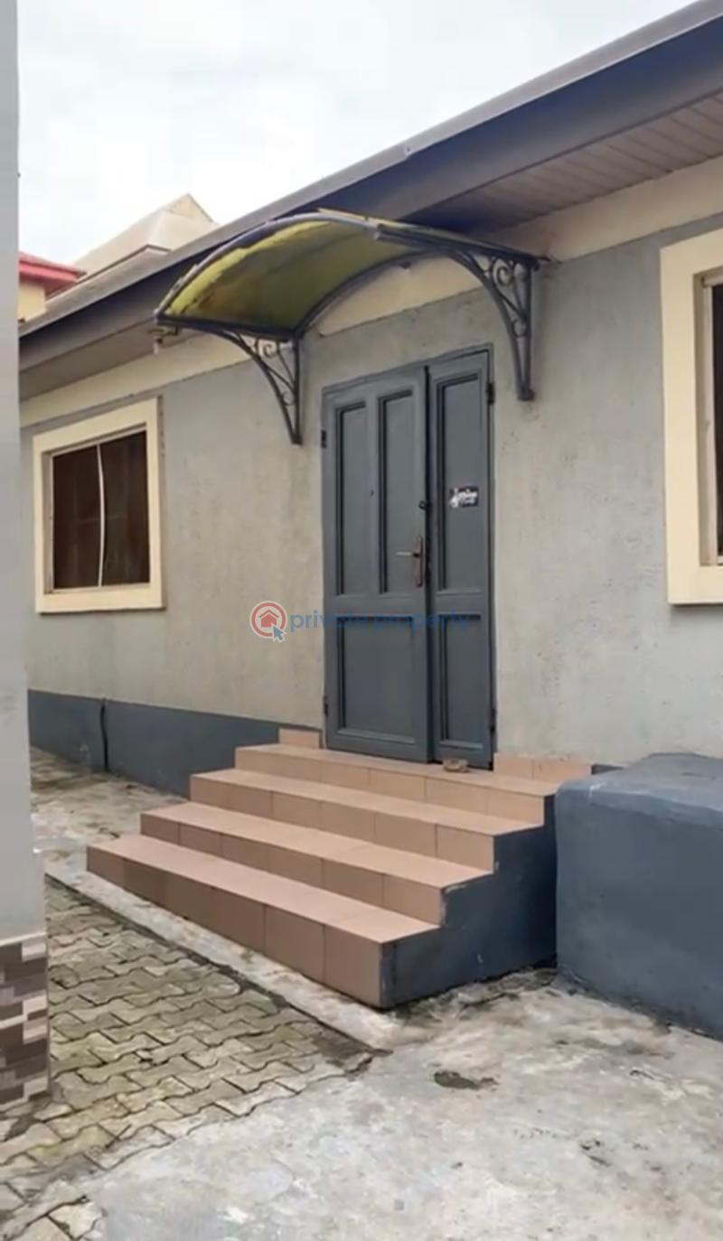 1 bedroom Mini Flat For Rent Magodo GRA Phase 2 Kosofe/Ikosi Lagos - 0