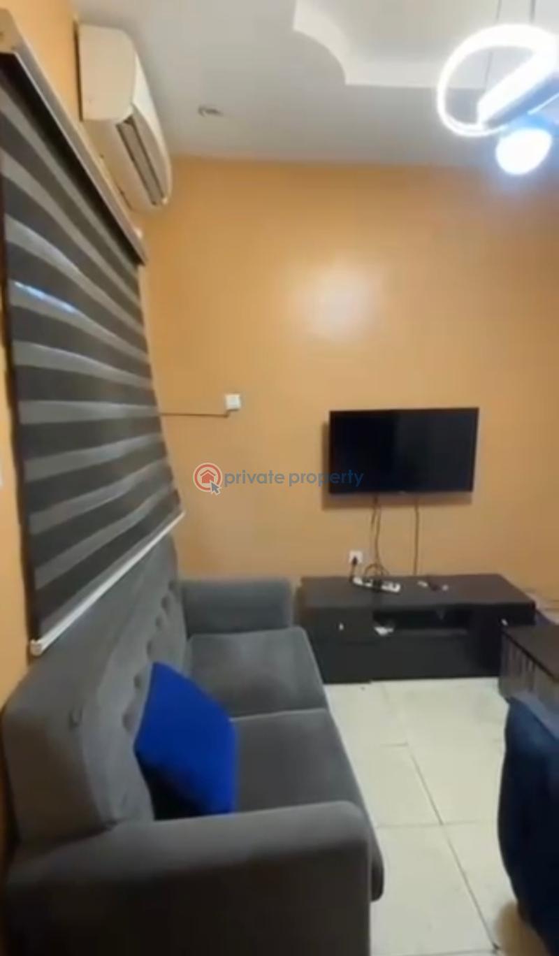 1 bedroom Mini Flat For Rent Fola Agoro Yaba Lagos - 0