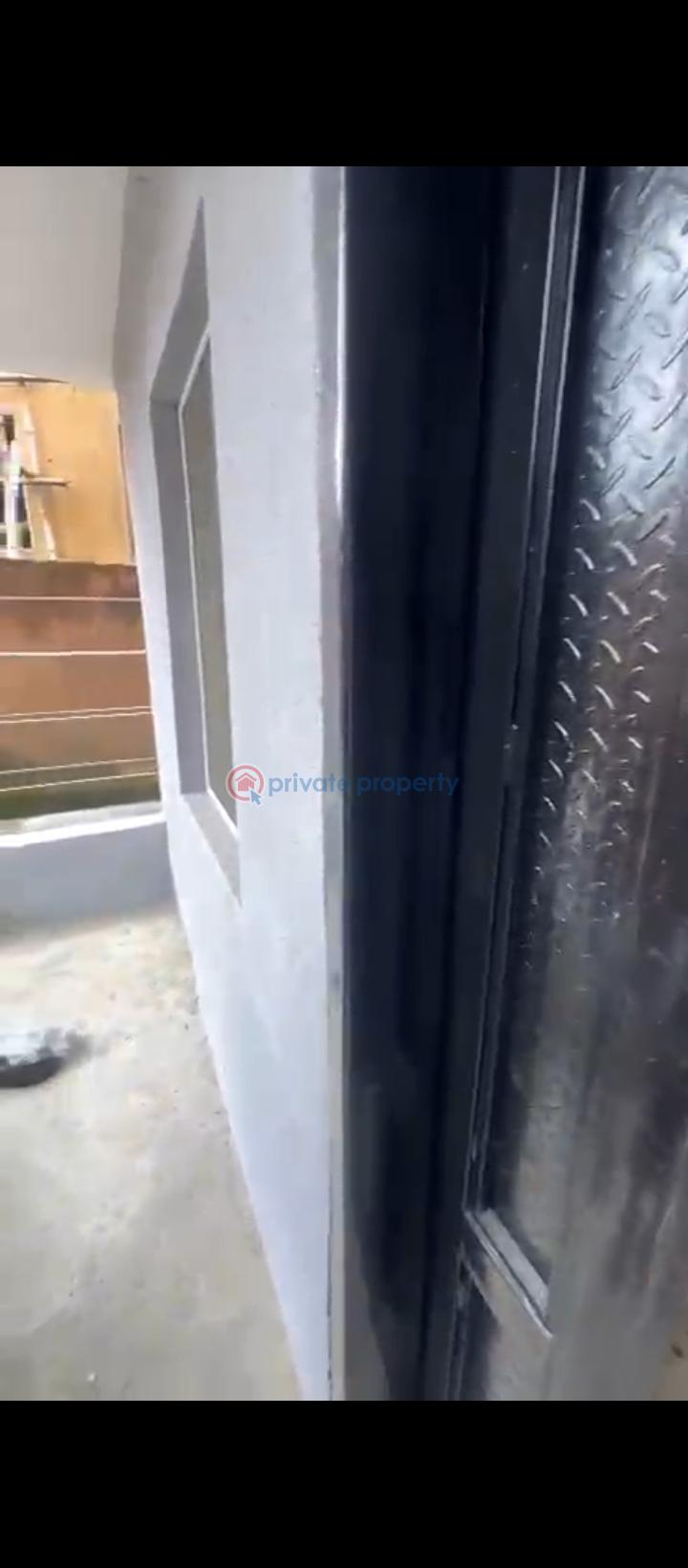 2 bedroom Block Of Flats For Rent Car Park @ Off Odunsi Road Bariga Bariga Shomolu Lagos - 6