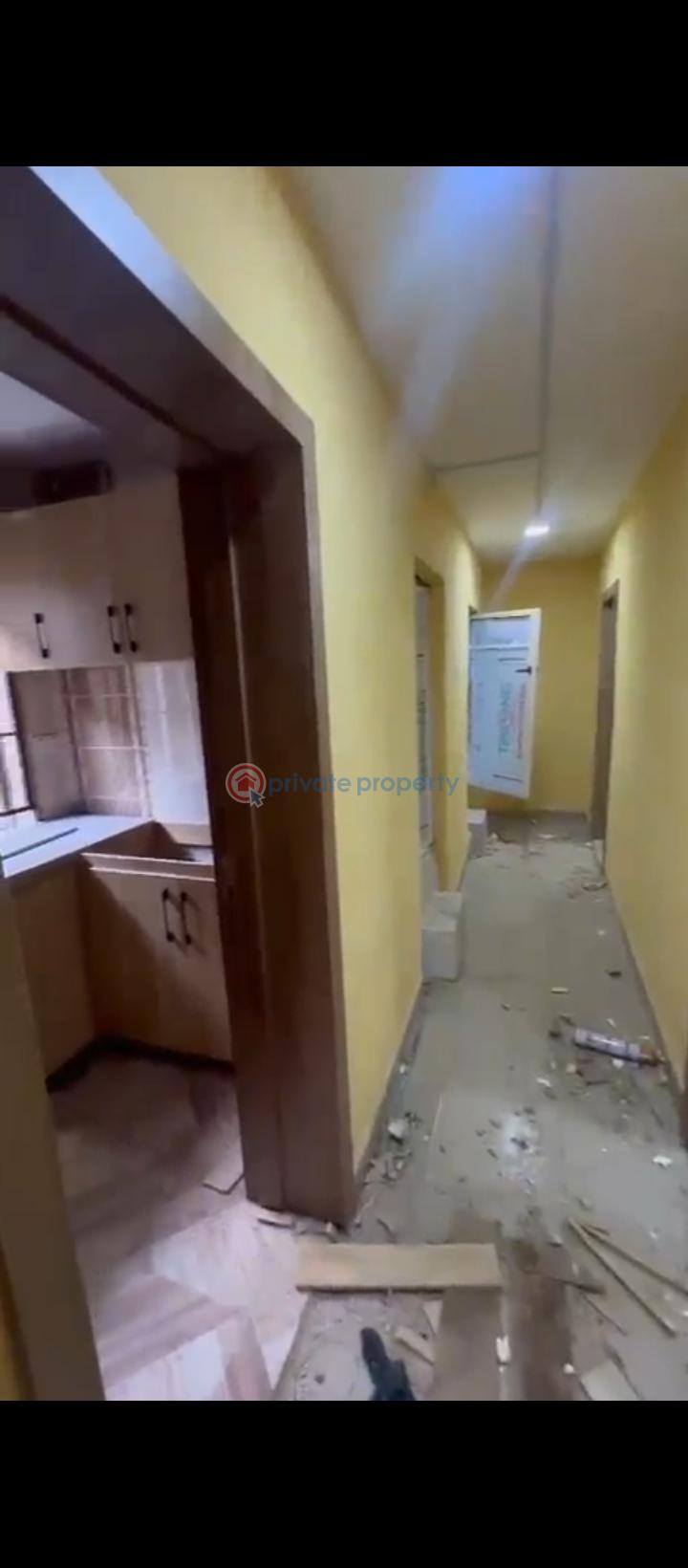 2 bedroom Block Of Flats For Rent Car Park @ Off Odunsi Road Bariga Bariga Shomolu Lagos - 4