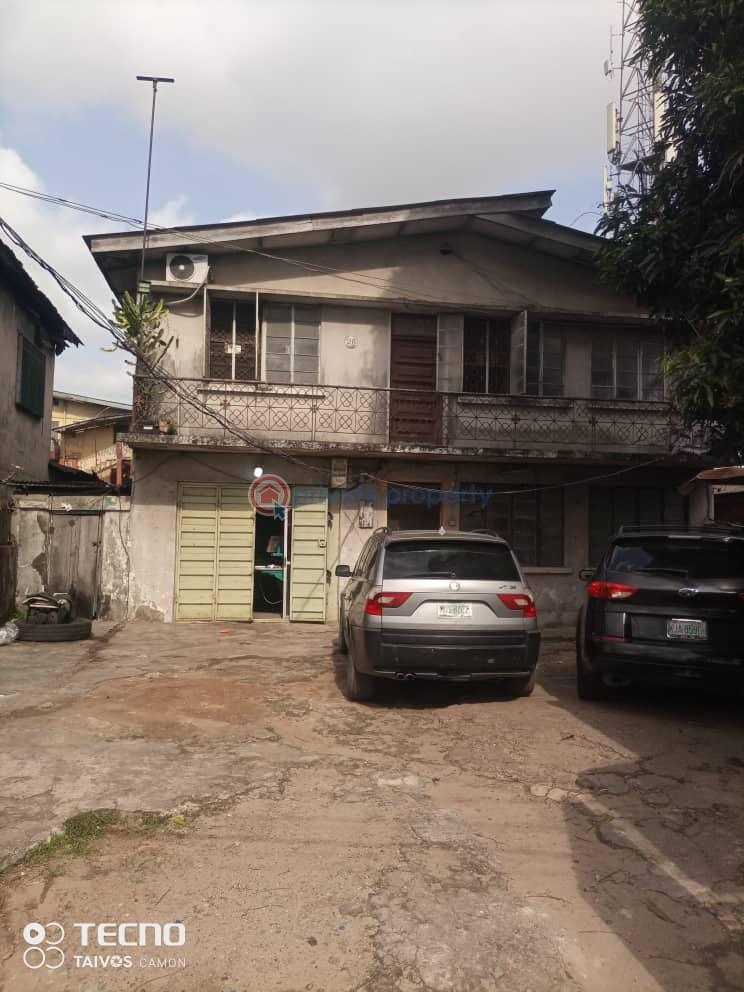 10 bedroom House For Sale Fadeyi Shomolu Lagos - 0