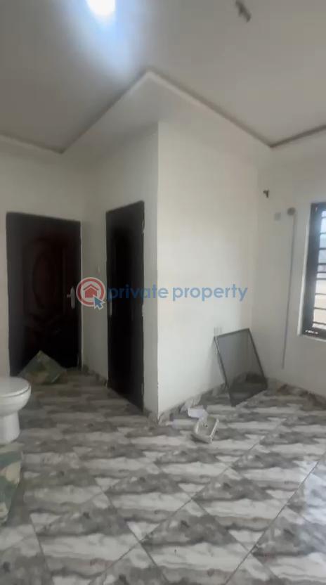 1 bedroom Mini Flat For Rent Off Bajulaiye Rd Shomolu Onipanu Shomolu Lagos - 0