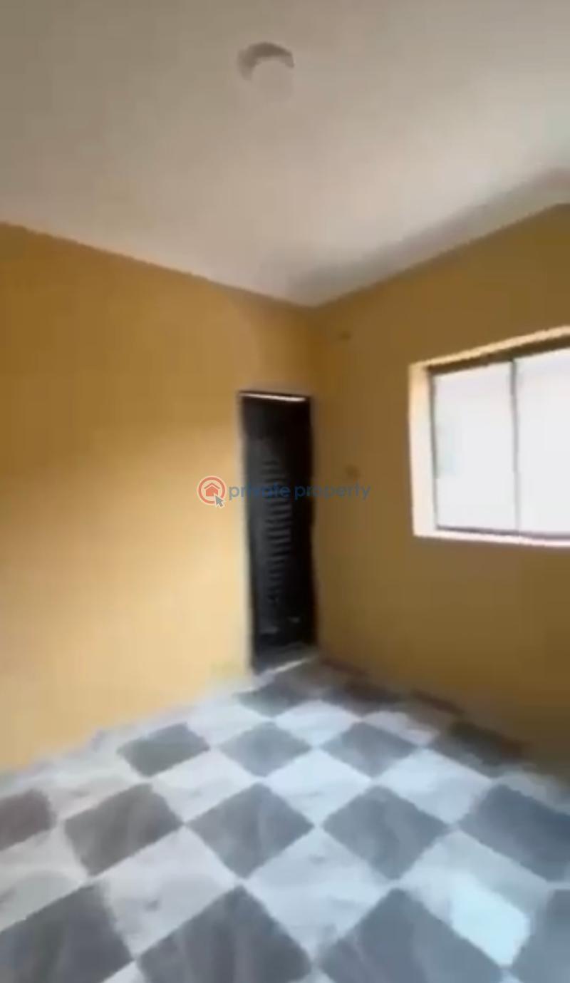 1 bedroom Mini Flat For Rent Off Apata Street, Shomolu Shomolu Lagos - 3