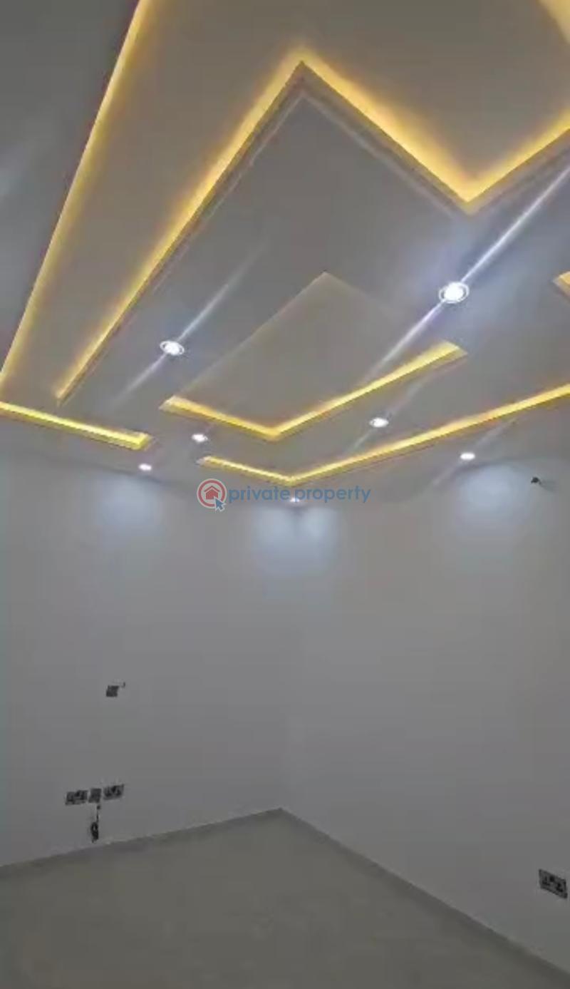 2 bedroom Flat & Apartment For Rent Jibowu Abule Egba Lagos - 0