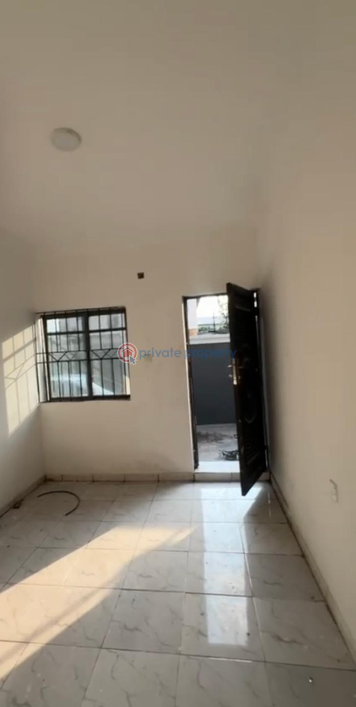 1 bedroom Mini Flat For Rent Ladilak Shomolu Lagos - 0