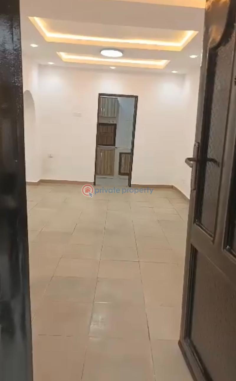 3 bedroom Flat & Apartment For Rent Akoka Yaba Lagos - 0