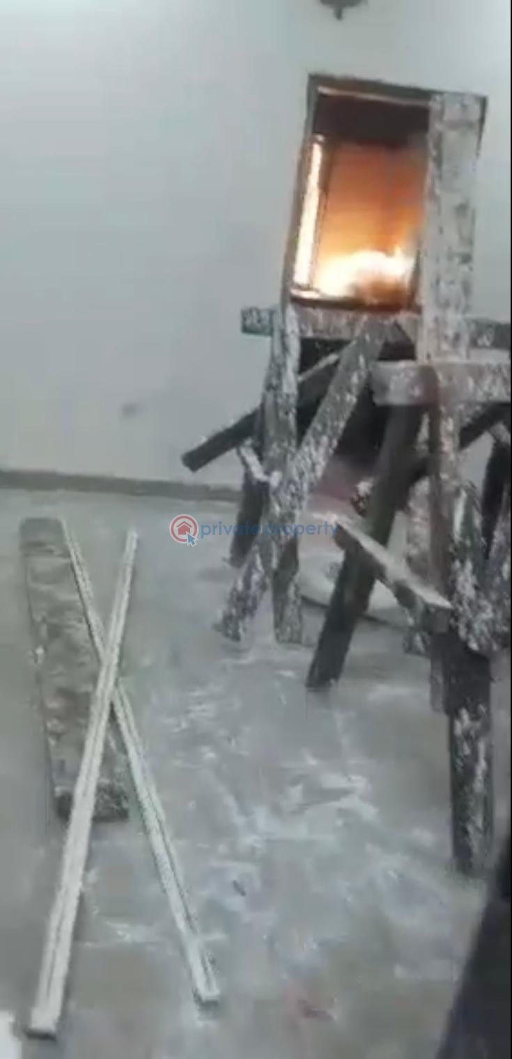 2 bedroom Flat & Apartment For Rent Alagomeji Yaba Lagos - 0