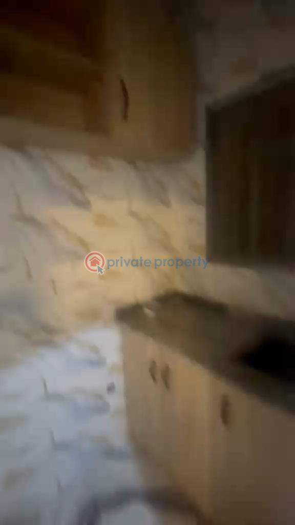 1 bedroom Self Contain For Rent Off Morocco Road Onipanu Shomolu Lagos - 1