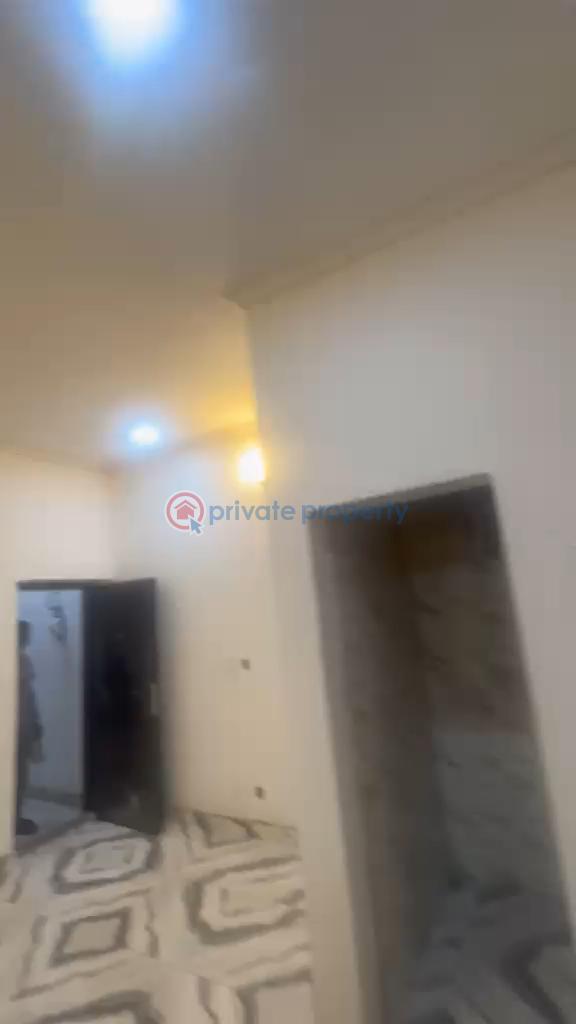 1 bedroom Self Contain For Rent Off Morocco Road Onipanu Shomolu Lagos - 6