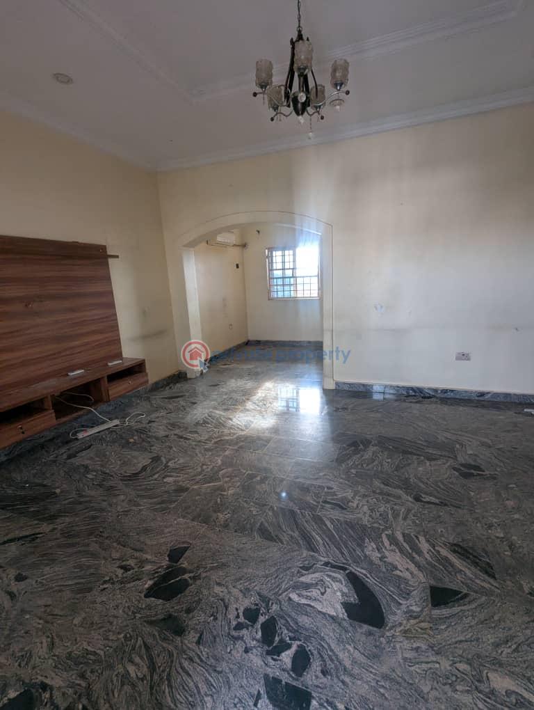 2 bedroom Block Of Flats For Rent Jahi Gilmore Jahi Abuja Phase 2  - 8