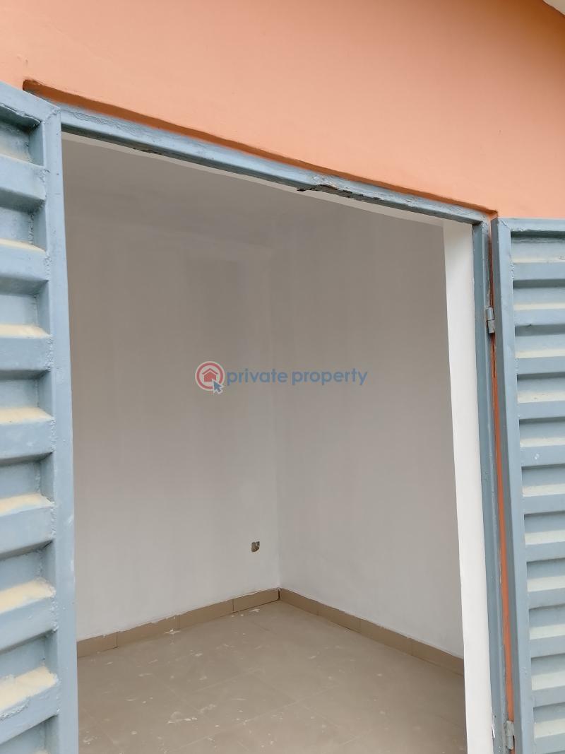 Shop For Rent Orimerunmu Olowotedo Ibafo Ogun area  - 0