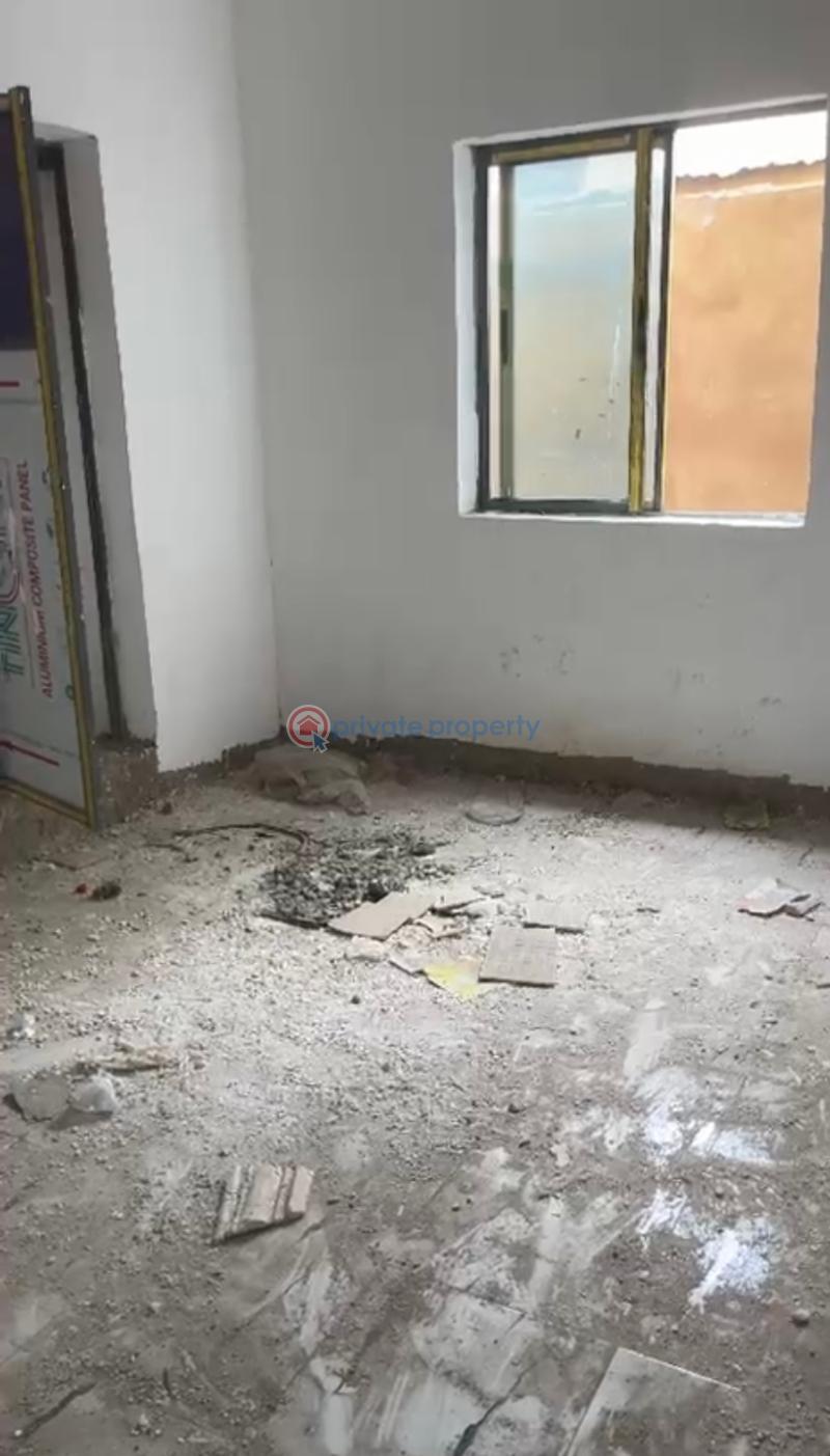 1 bedroom Self Contain For Rent Onike Yaba Lagos - 0