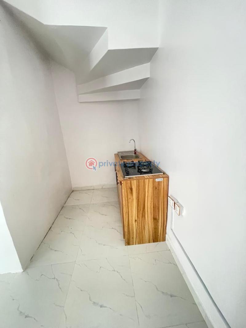 Room or Boys Quarter For Rent Colman Nwafor Just Immediately After Van Daniel Estate, Orchide Road Along Lekki Expressway Lagos - 4