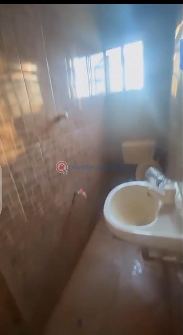1 bedroom Self Contain For Rent Bariga Shomolu Lagos - 3