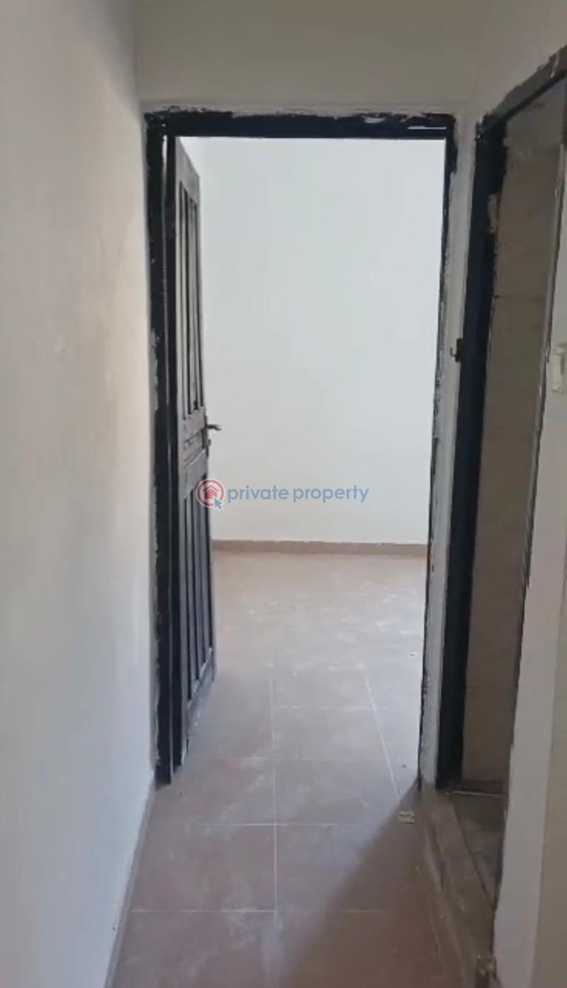 A standard, very spacious  mini flat - 2 1 bedroom Mini Flat For Rent Off Apata Shomolu Lagos - 2