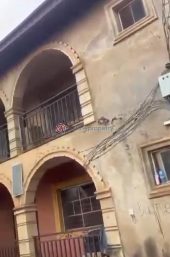 10 bedroom Flat & Apartment For Sale Erunwen Radio Ikorodu Lagos - 0