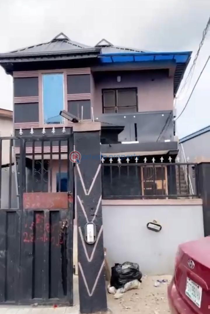 6 bedroom Flat & Apartment For Sale Alapere Kosofe/Ikosi Lagos - 2
