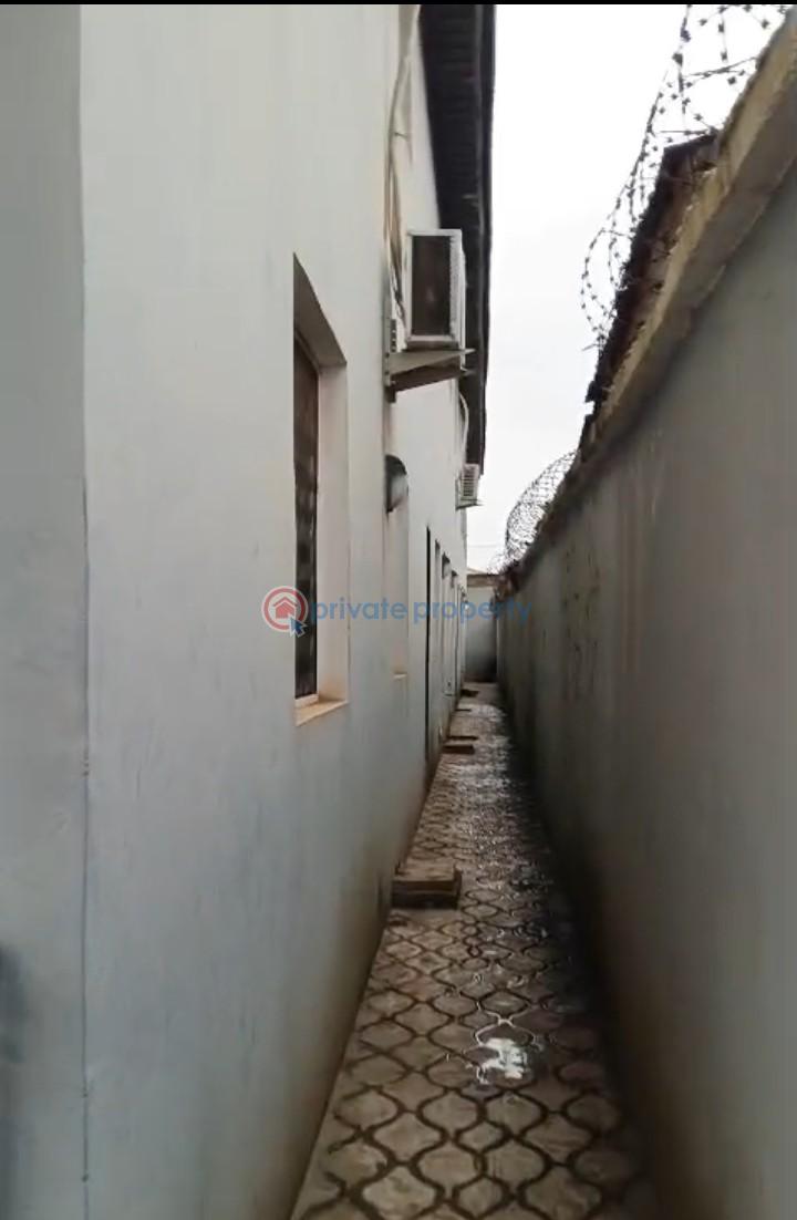 10 bedroom Flat & Apartment For Sale Odogunyan Ikorodu Lagos - 1